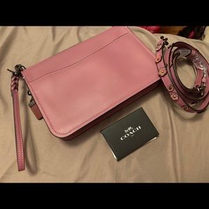 Coach clutch/wristlet